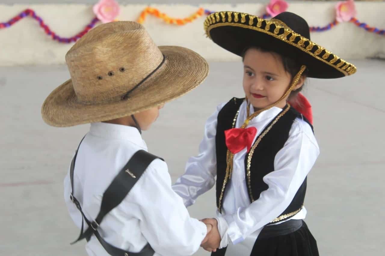 Celebra San Buena la Revolución Mexicana