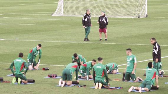 La Selección de México tuvo su primer entrenamiento en Qatar con buen ambiente