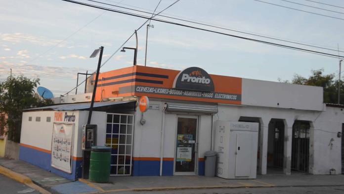 Asaltan tienda en Estancias