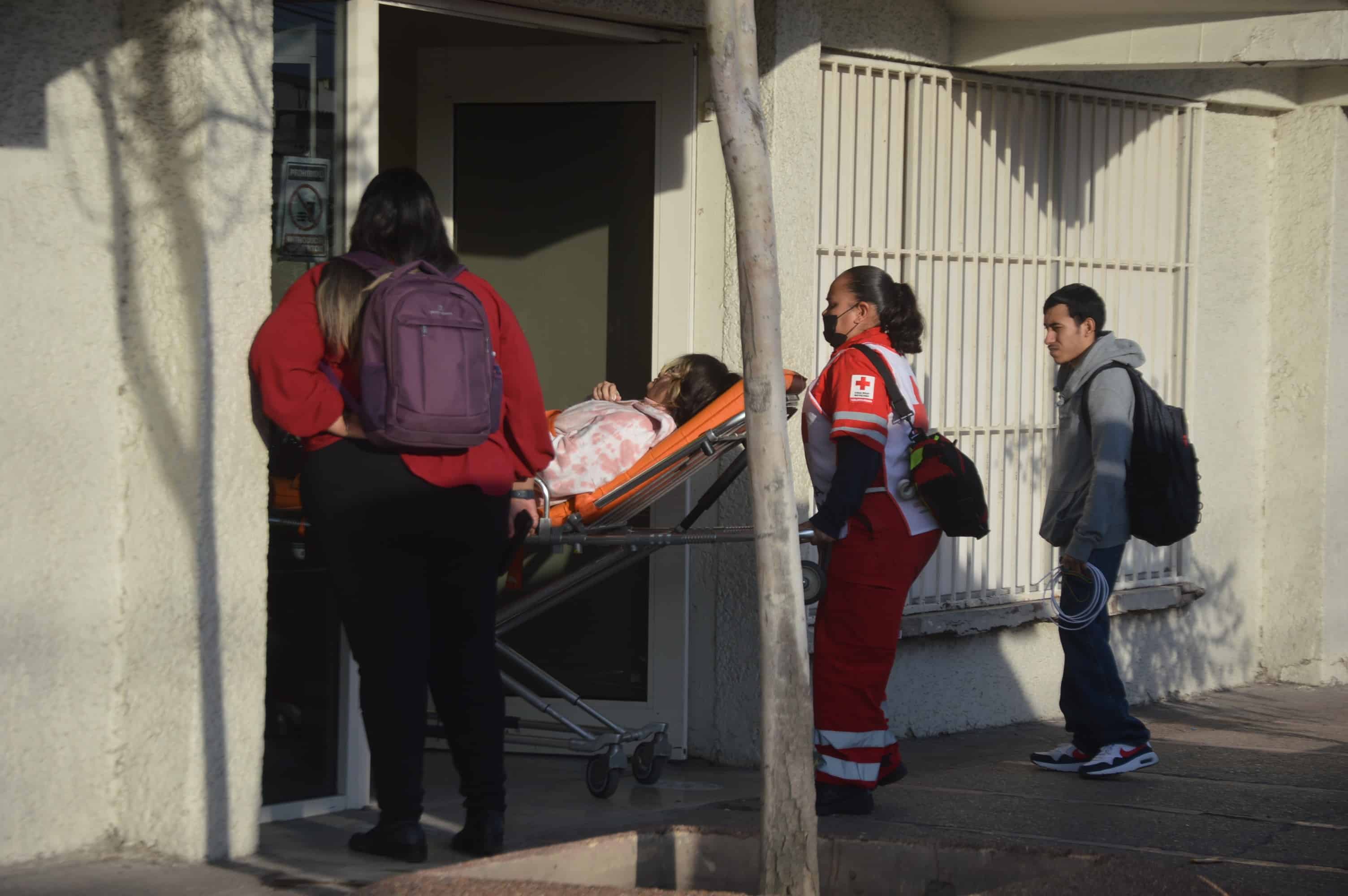Sufre desmayo dentro de UANE