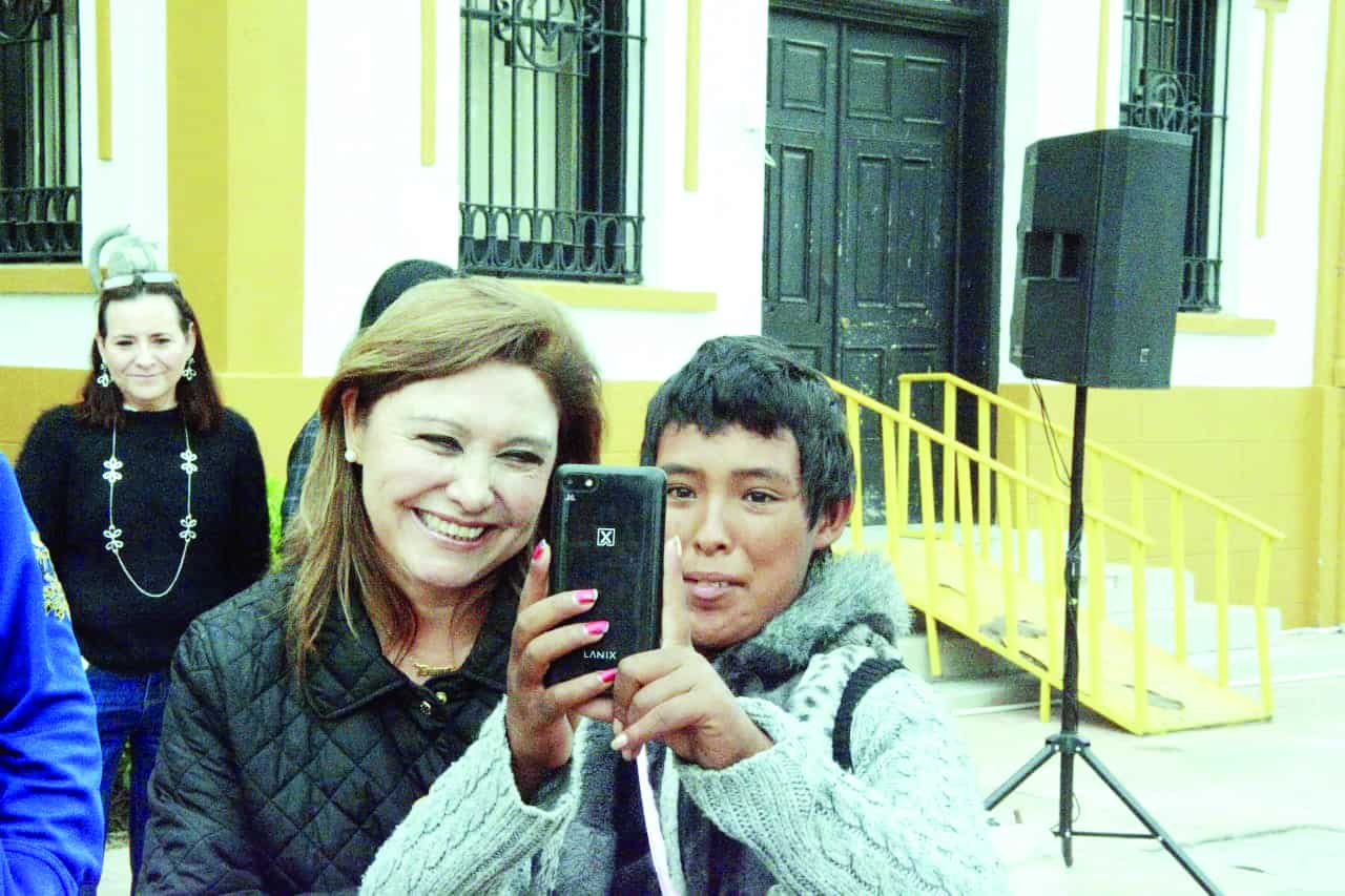 Invierte Sabinas en Alumbrado Público