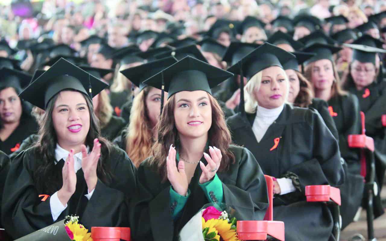 Apadrina MARS a 1,200 mujeres