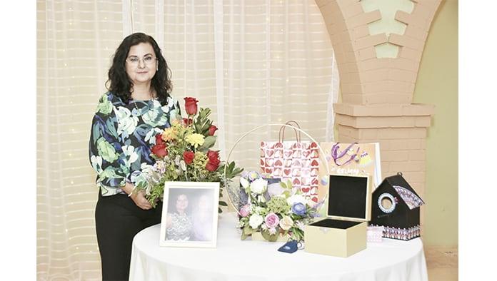 Abrazos para María Eugenia