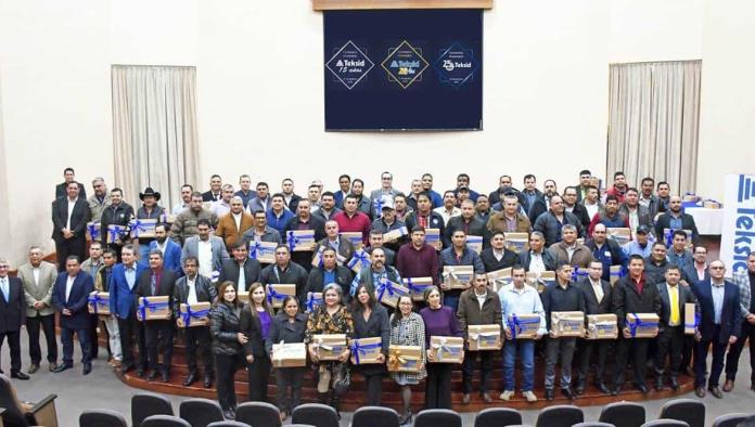 Reconoce Teksid a trabajadores