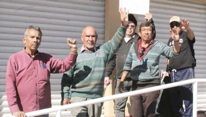 Acuden 6 a manifestación ante el INE