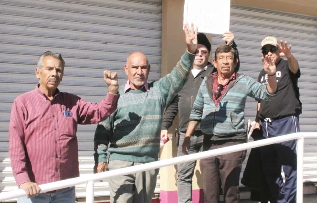 Acuden 6 a manifestación ante el INE