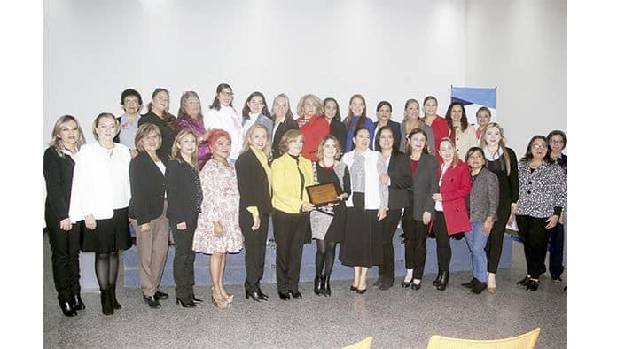 Se reúnen empresarias