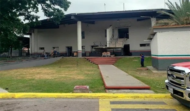 Demolerán instalaciones de migración 