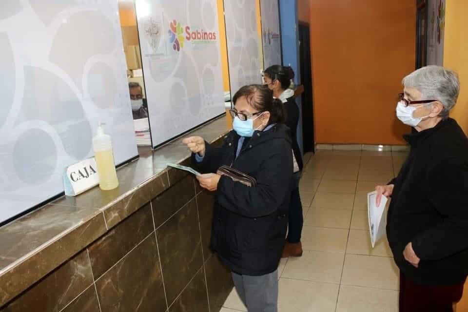 Descuenta Sabinas predial a ciudadanos