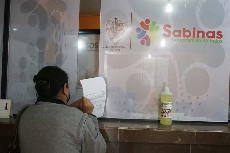 Descuenta Sabinas predial a ciudadanos