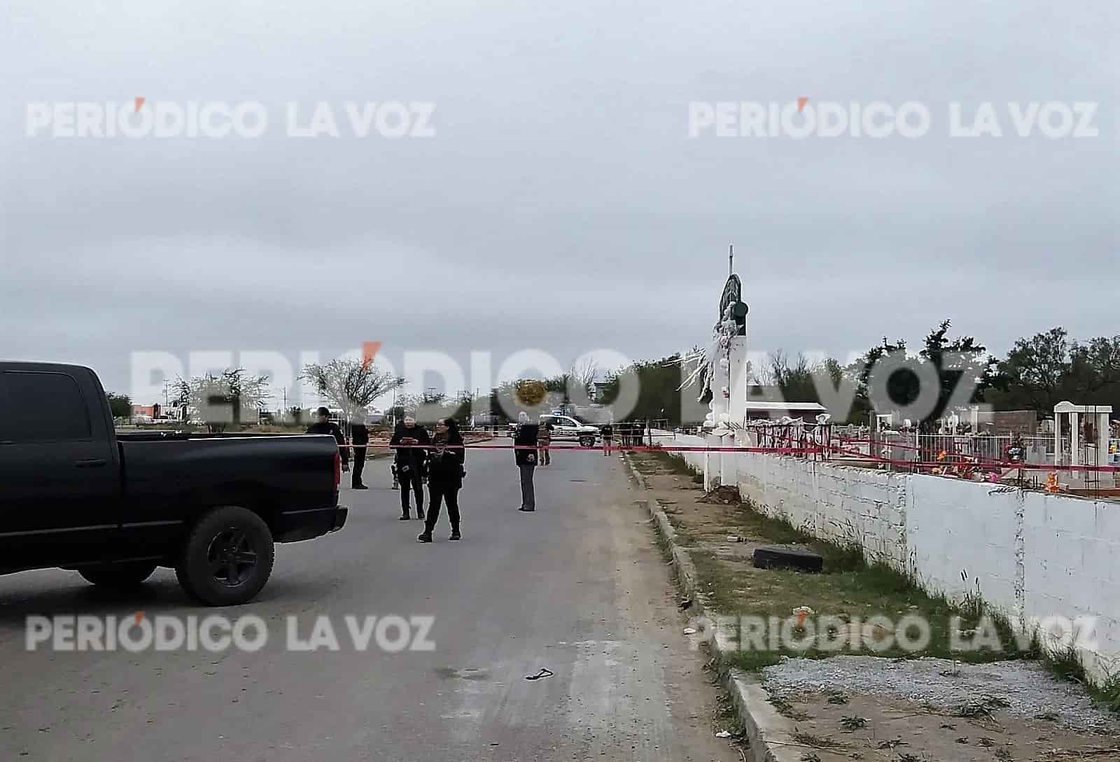 El joven presuntamente asesinado y que fue depositado en el panteón de Sabinas, tenía su domicilio en la colonia Jardines en la Villa Agujita.