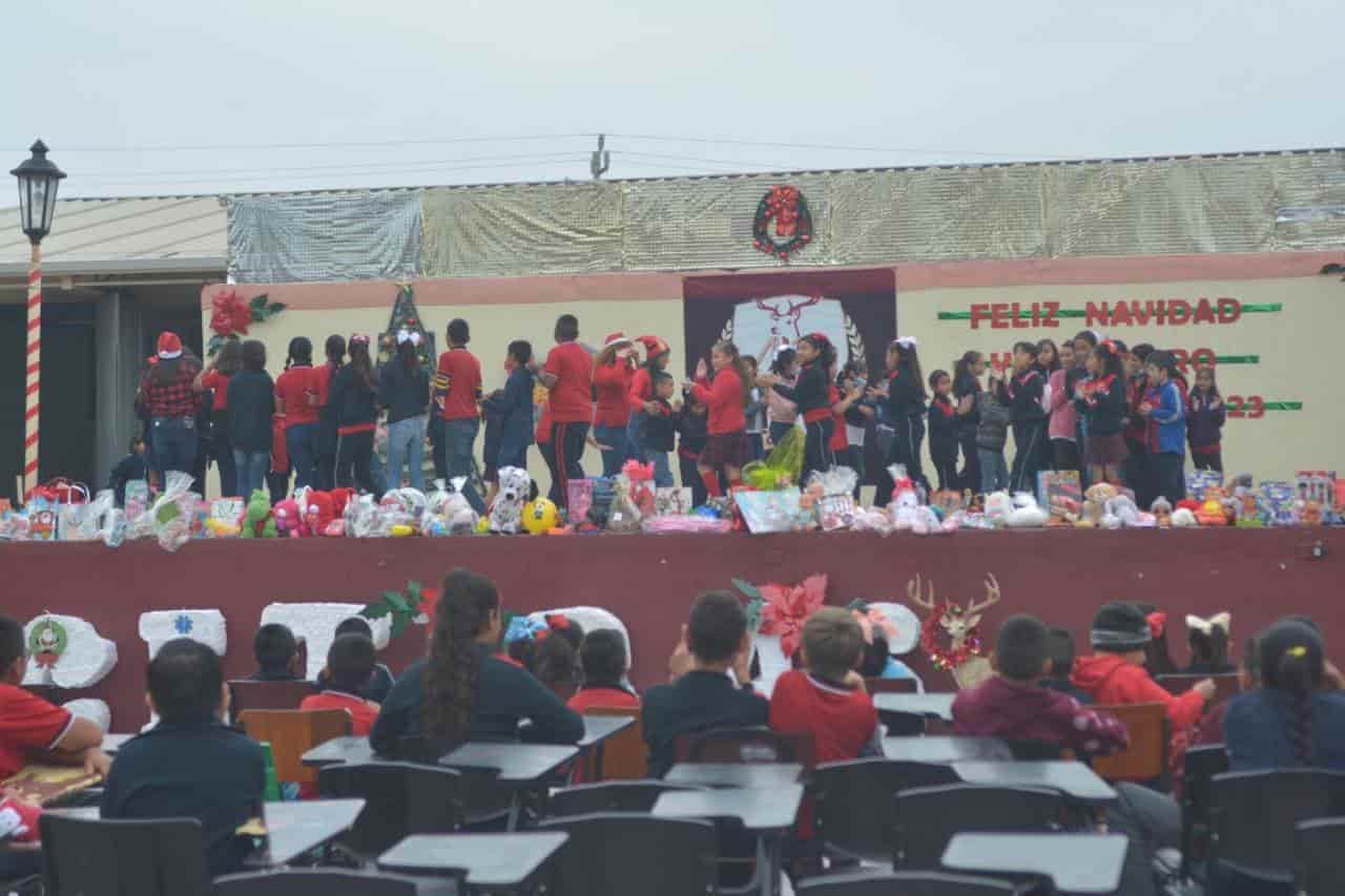 Traslada 200 alumnos El FronteraBus 1 y2 