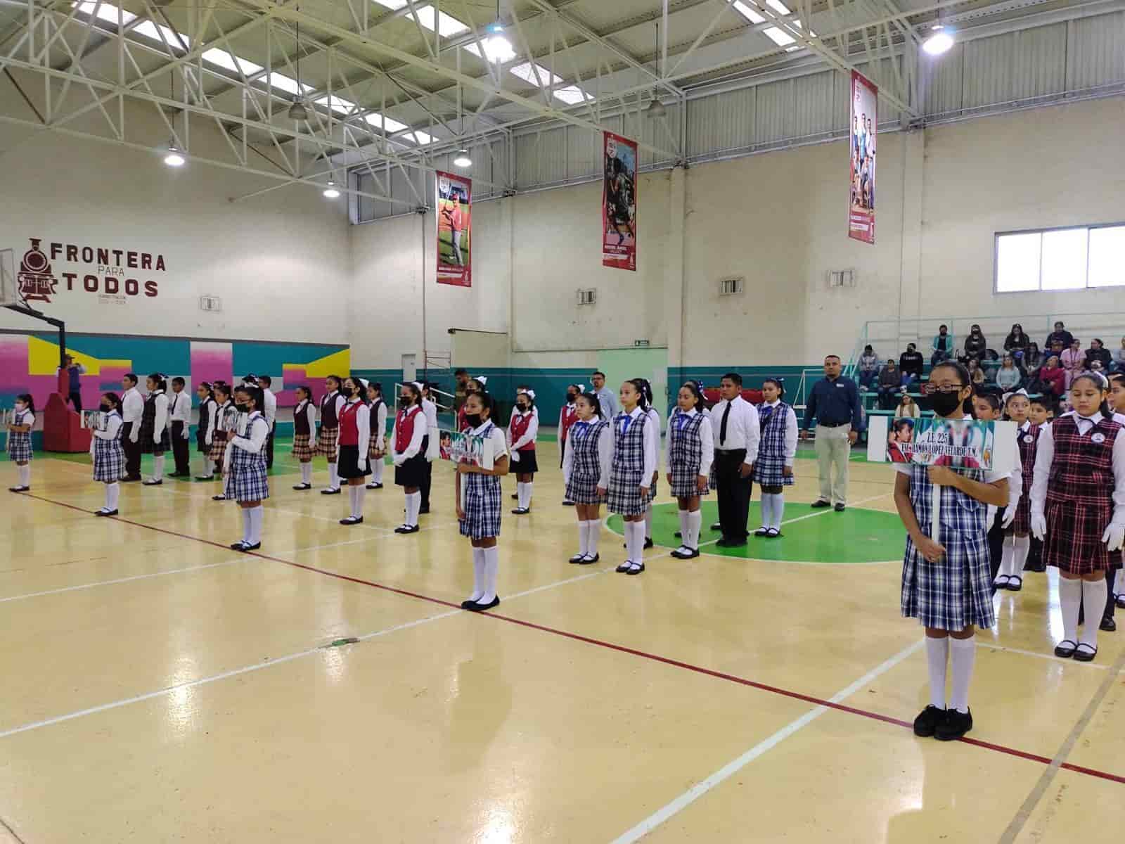 Realizan en escuelas Concurso de Escoltas 