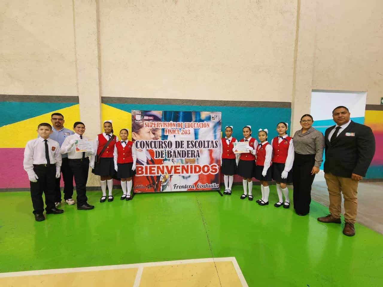 Realizan en escuelas Concurso de Escoltas 