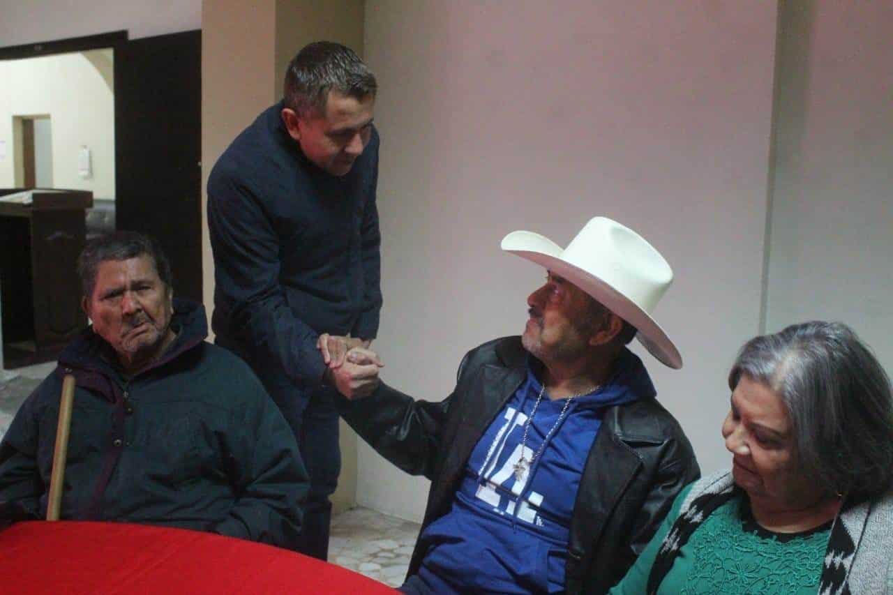 Acompaña Hugo a Pacientes y médicos