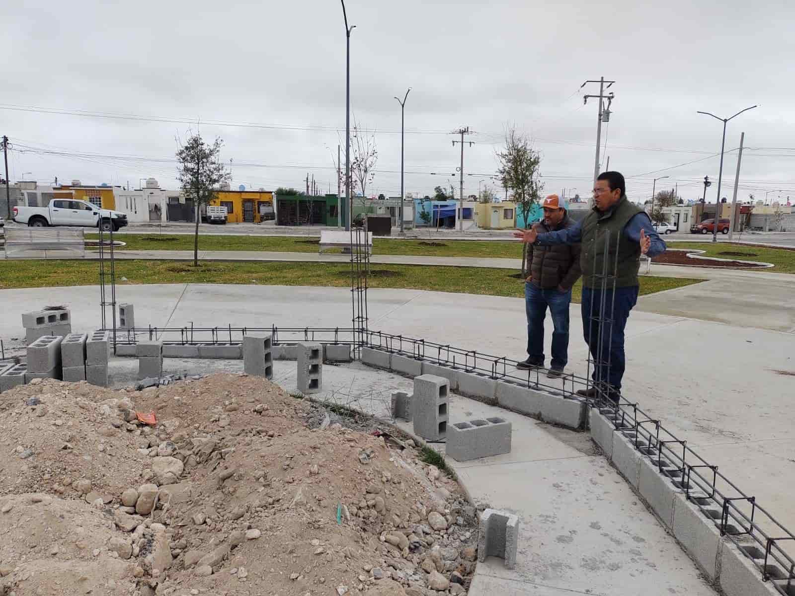 Supervisa Beto Piña obras en Frontera