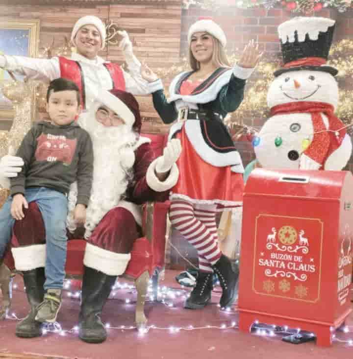 Llega Santa Claus a Súper Gutiérrez