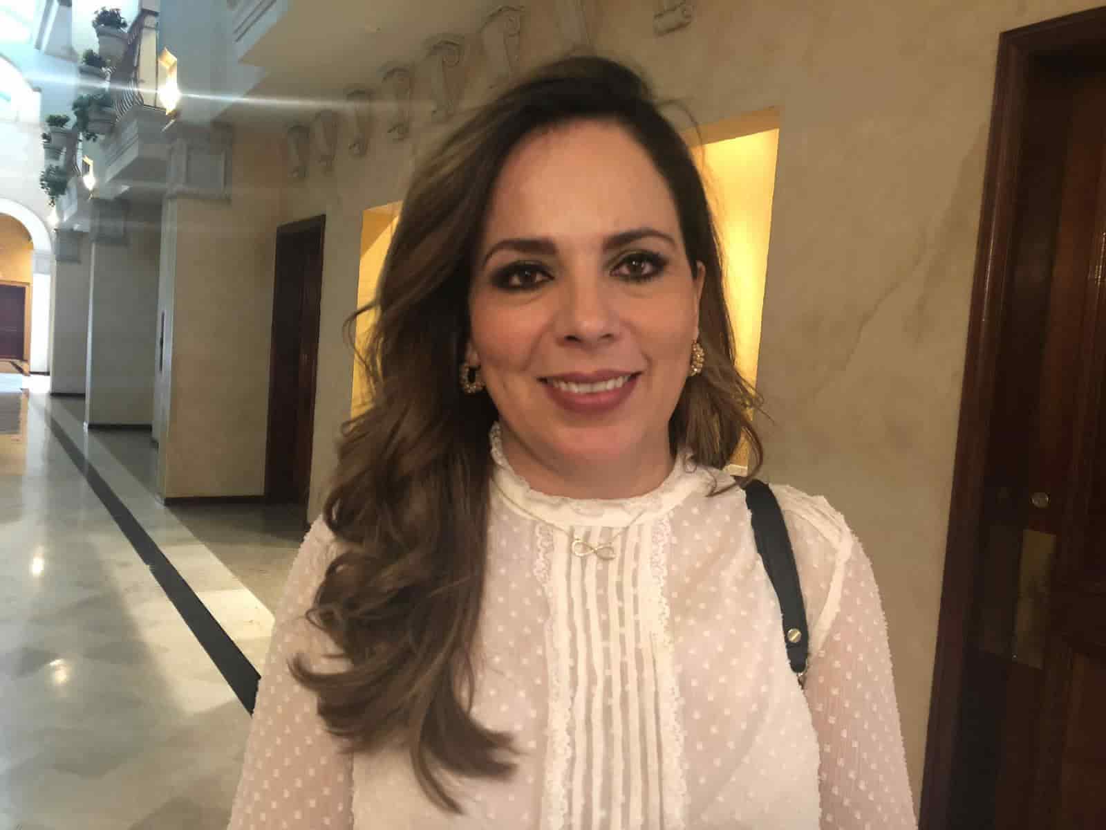 La Secretaría del Trabajo de Coahuila, Nazira Zogbi Castro.