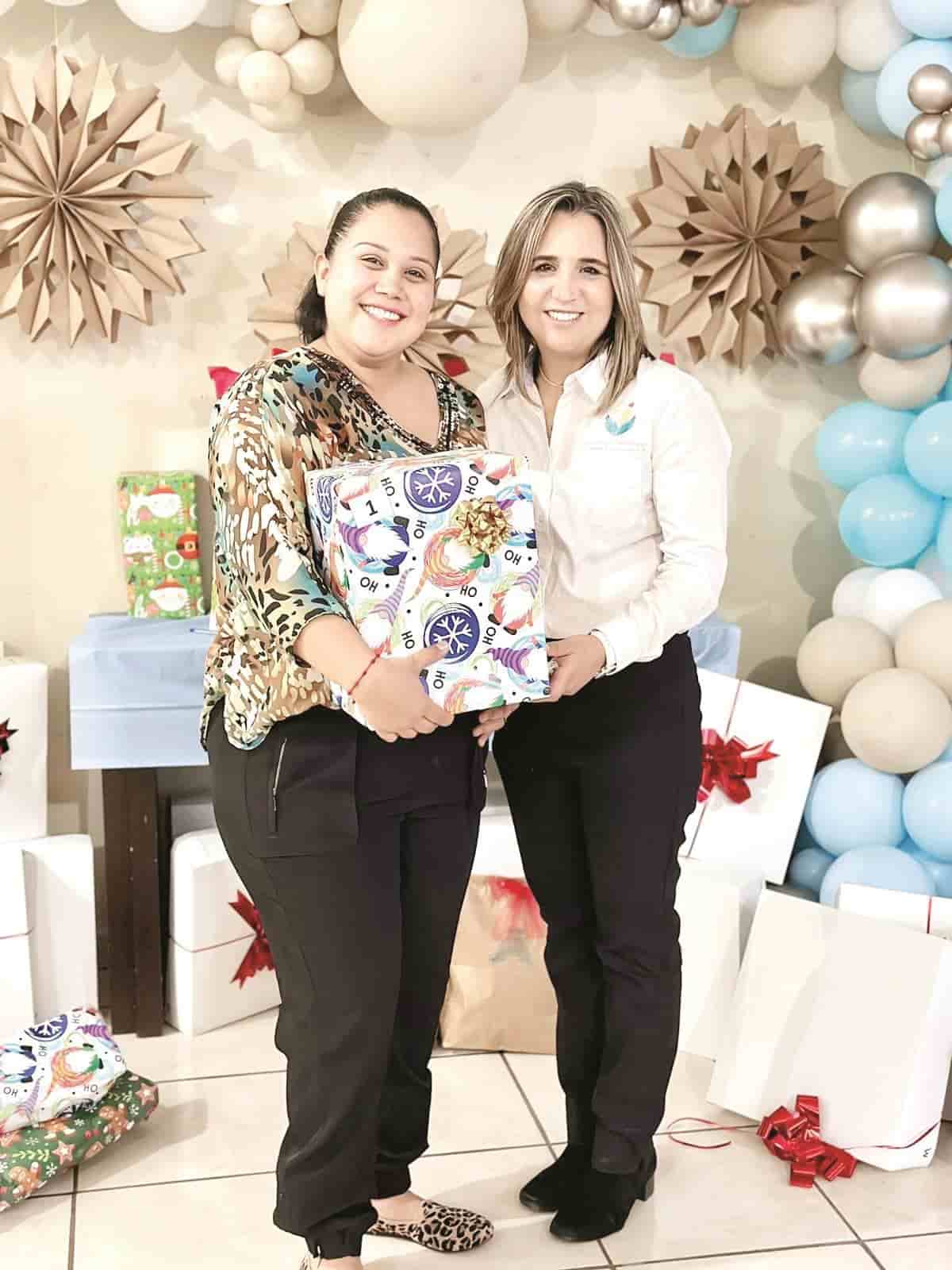 Festejan a niños de la Casa Hogar