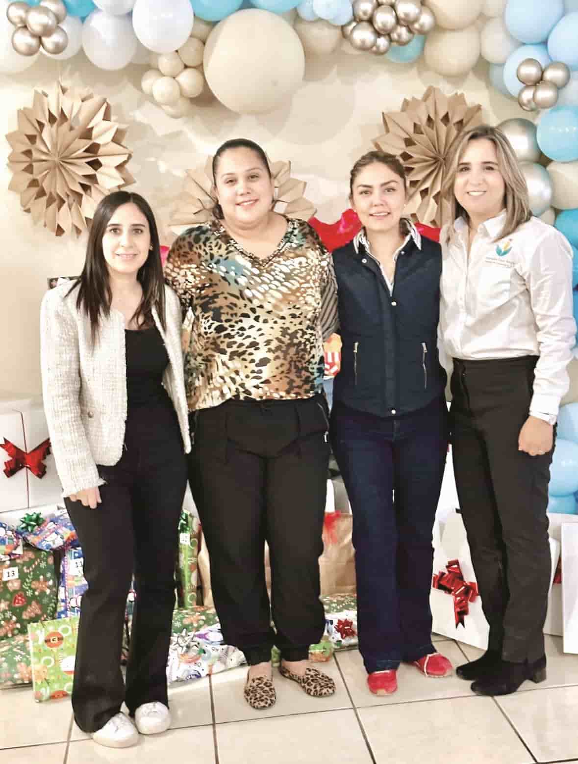 Festejan a niños de la Casa Hogar