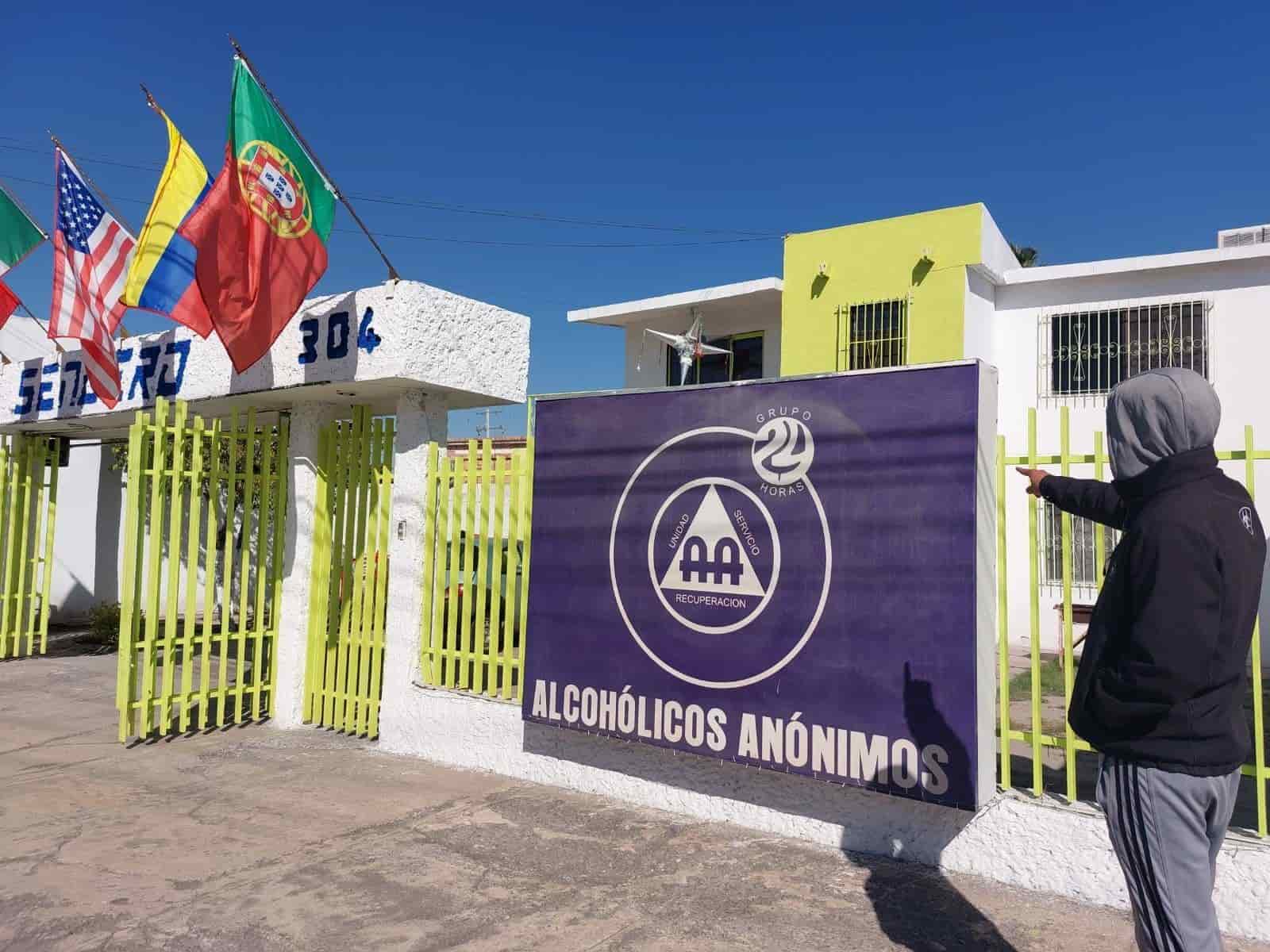 Mientras que para algunos la Navidad es momento de celebración, para los alcohólicos es un infierno porque caen en tentación.