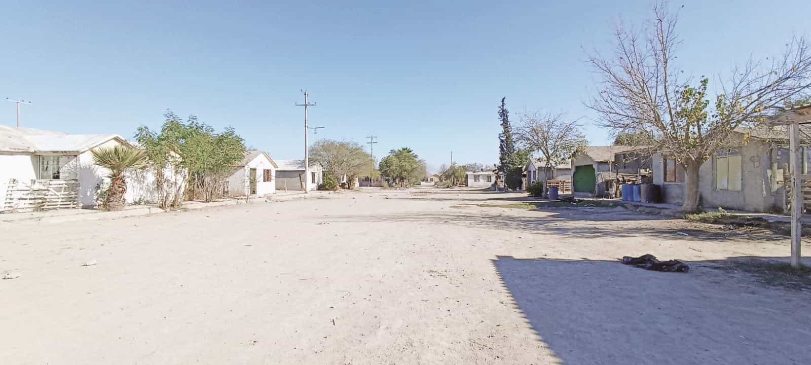Viven en las Moritas sin luz y sin agua 