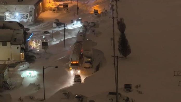 Encuentran muertos bajo la nieve en histórica helada en EU