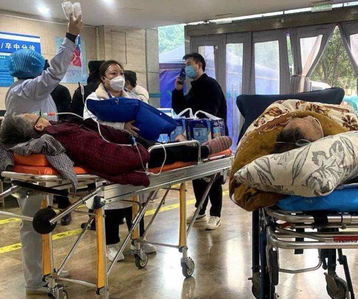 Colapsa sistema de salud de China por rebrote de covid