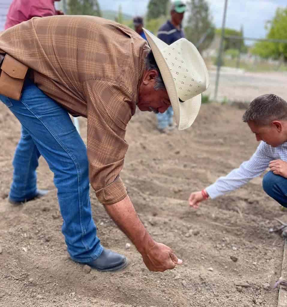 Vienen más apoyos para ejidatarios