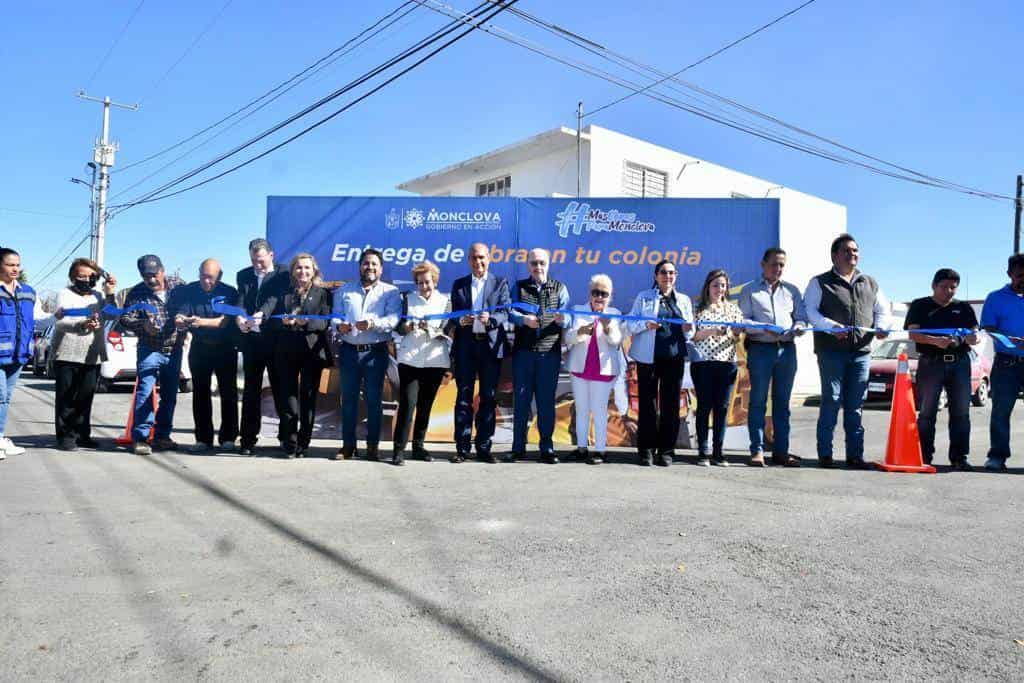 Con el corte del listón, el alcalde Mario Dávila, hizo la entrega de las primeras dos obras del 2023.