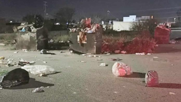 Y los contenedores llenos en el oriente
