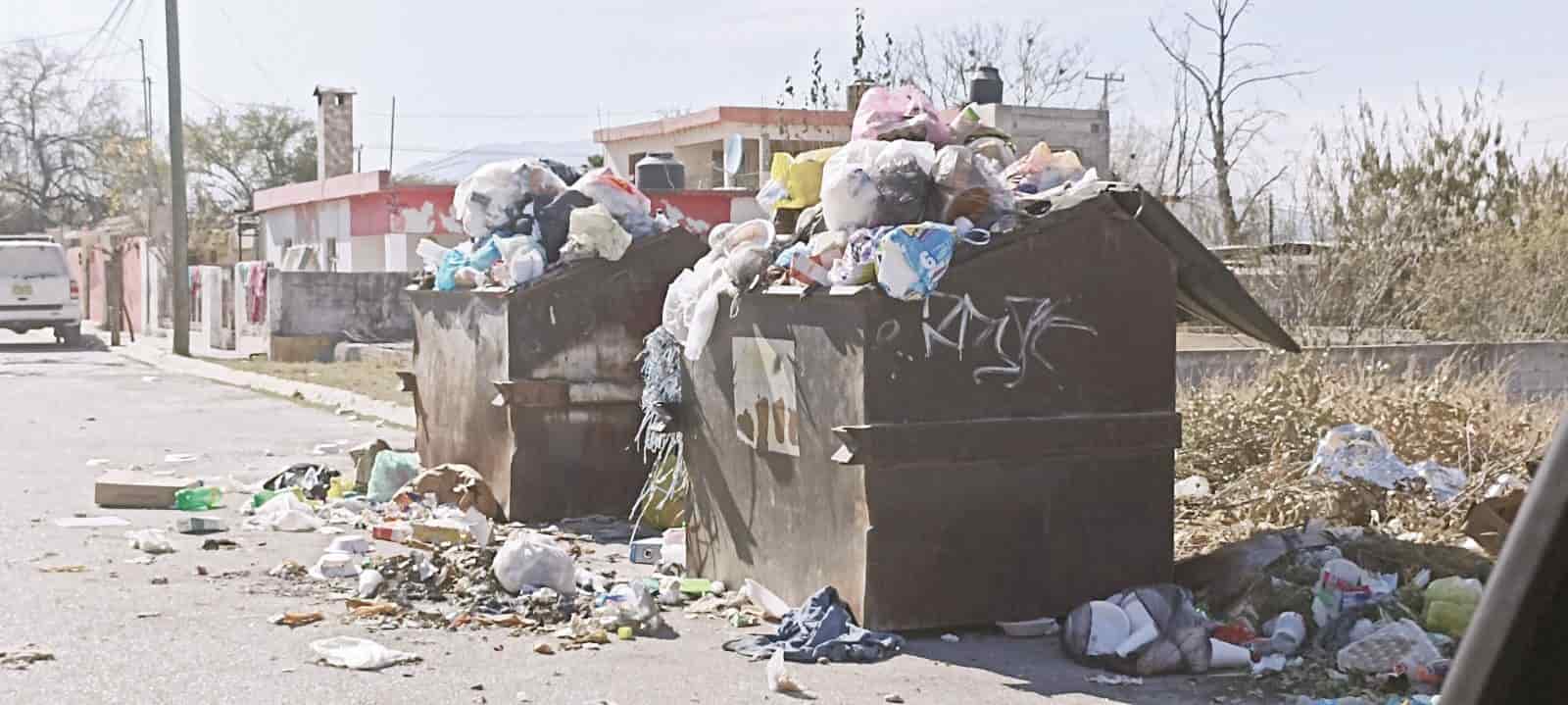 Y los contenedores llenos en el oriente