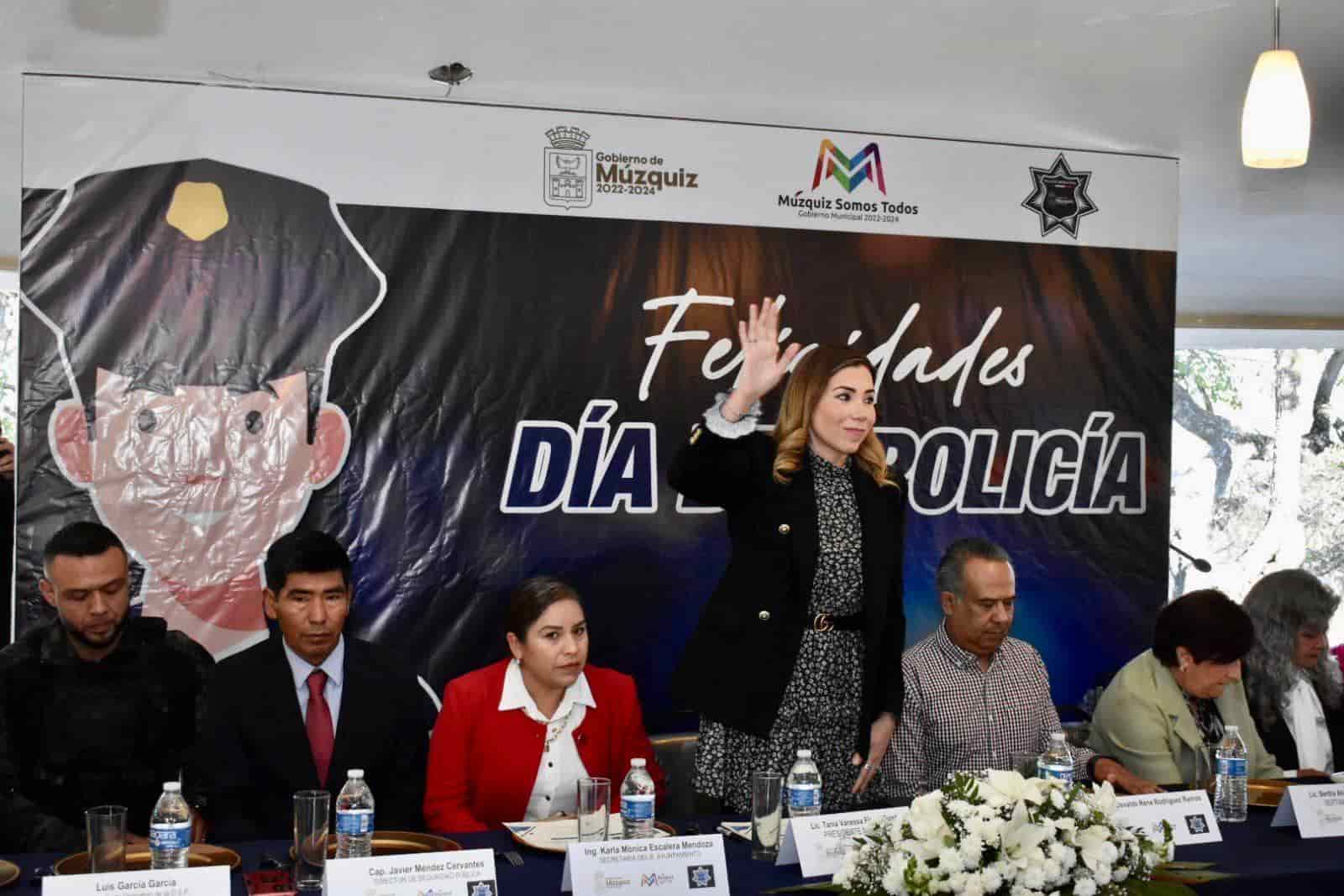 Reconoce Tania labor de Policías