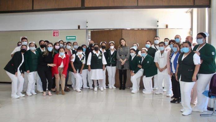 Recorre Tania Los hospitales