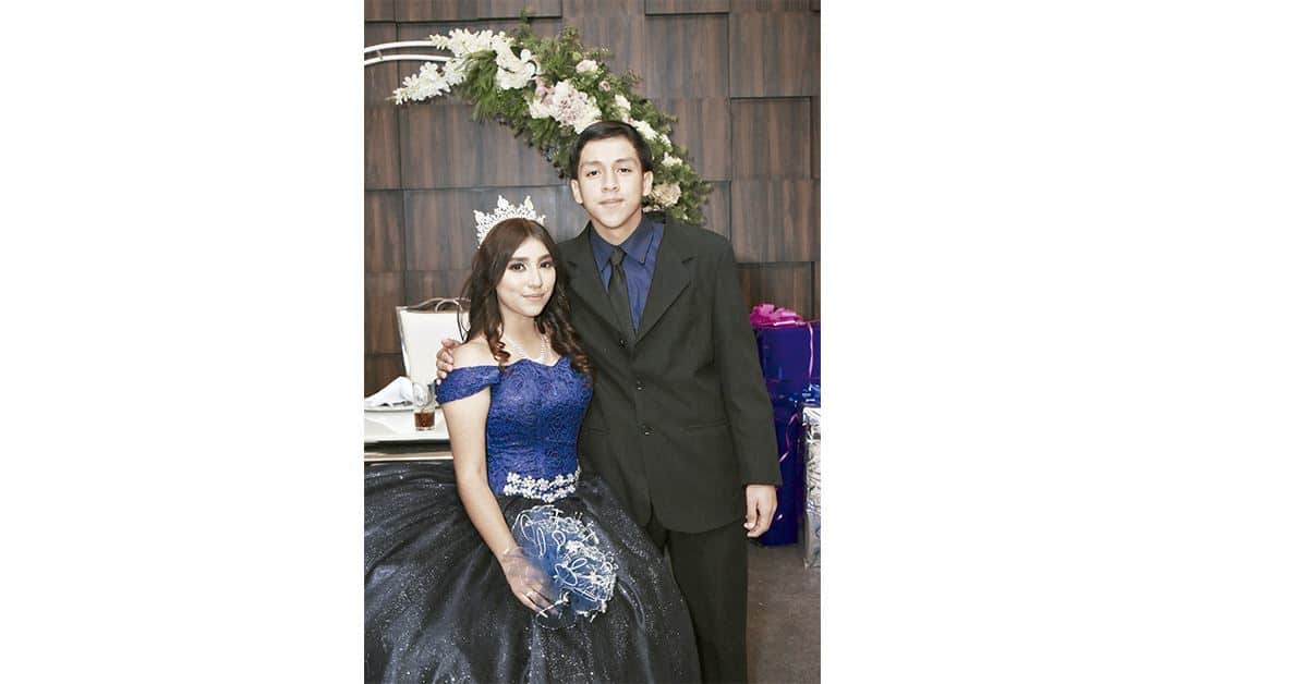 Celebra sus XV primaveras