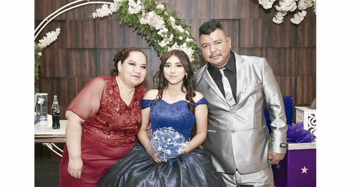 Celebra sus XV primaveras
