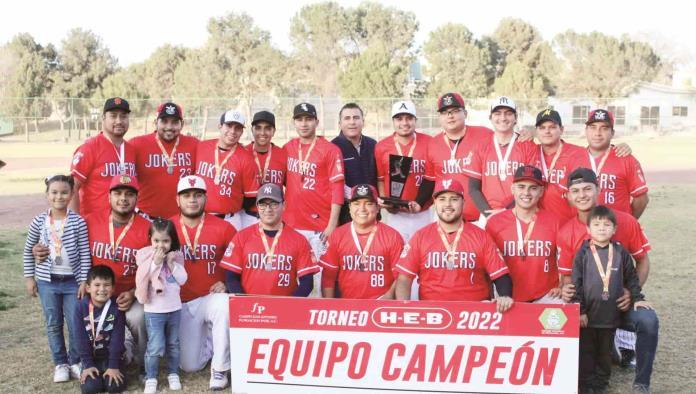 Manuel Mata lanzó sin hit ni carrera