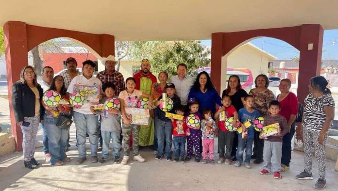 Visita Hugo varios ejidos