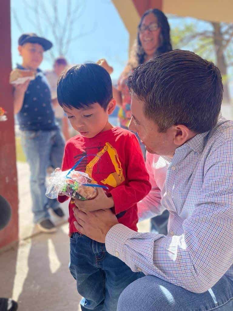 Visita Hugo varios ejidos