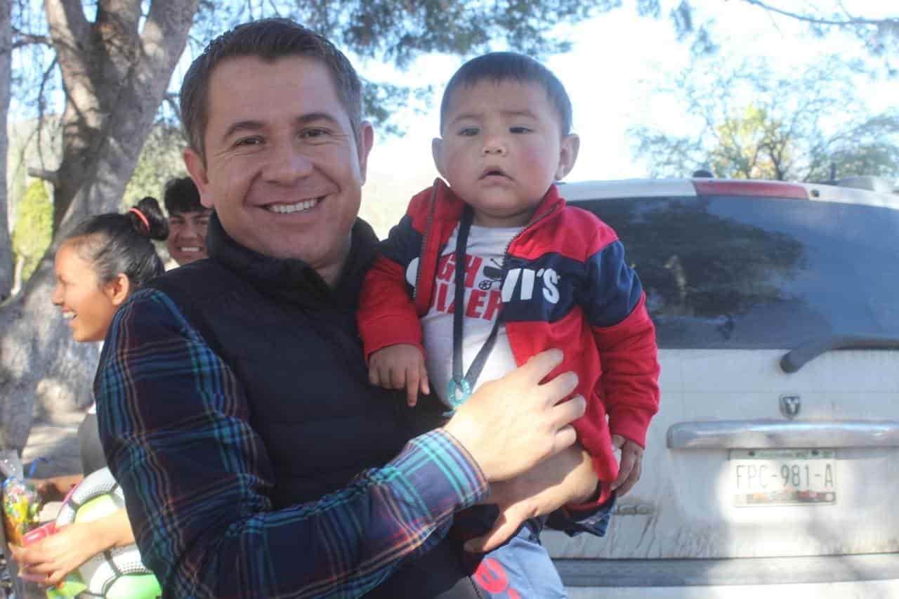 Visita Hugo varios ejidos