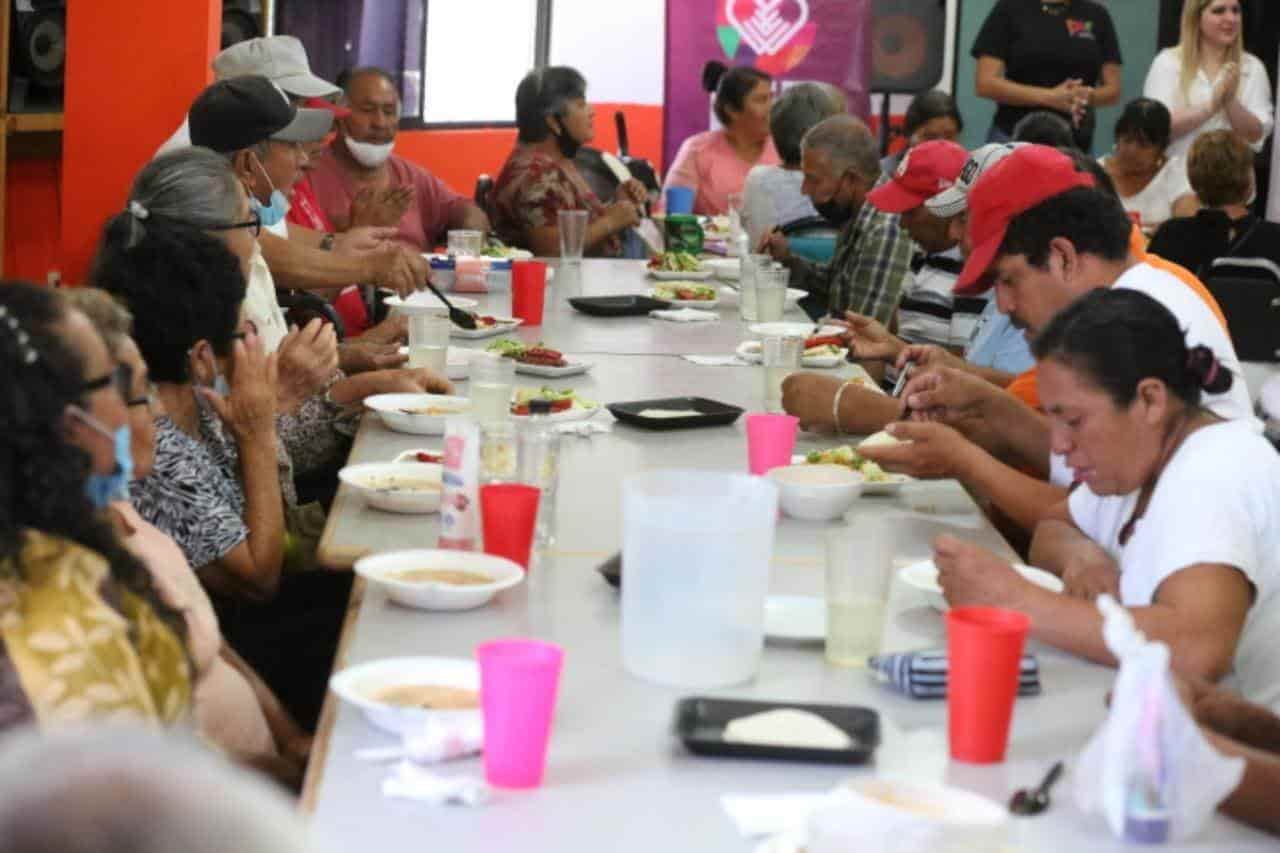 DIF Coahuila apoya a comedores de abuelitos