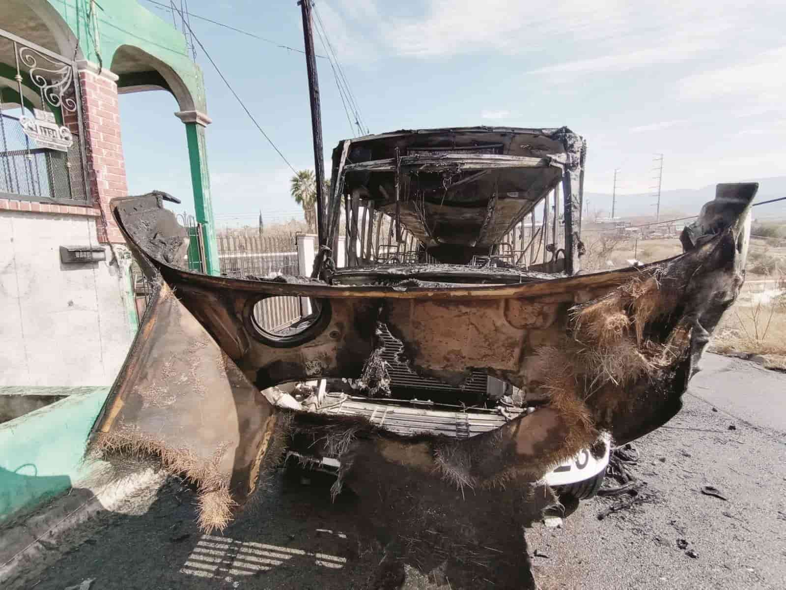 Arde camión en la Guerrero