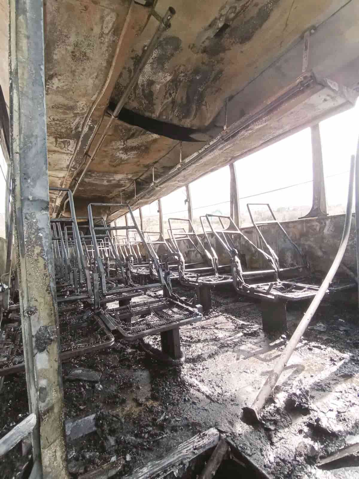 Arde camión en la Guerrero