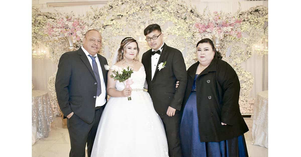 Nancy y Lui8s Mario son marido y mujer