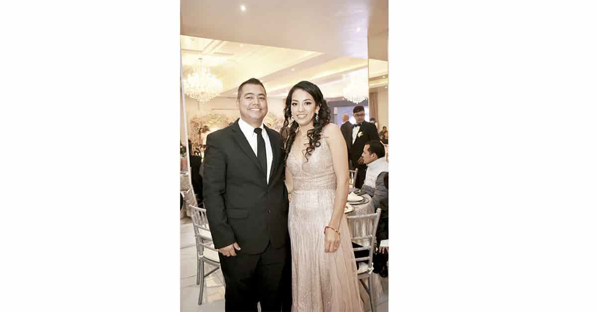 Nancy y Lui8s Mario son marido y mujer