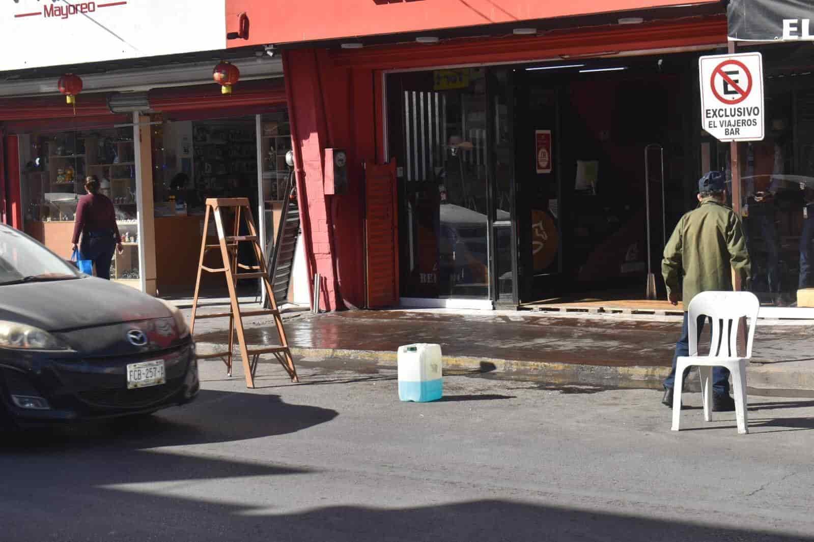 Reubicarán ambulantes