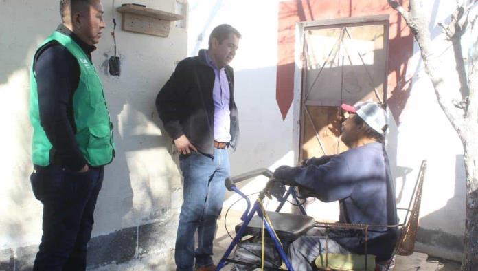 Visita Hugo a familias