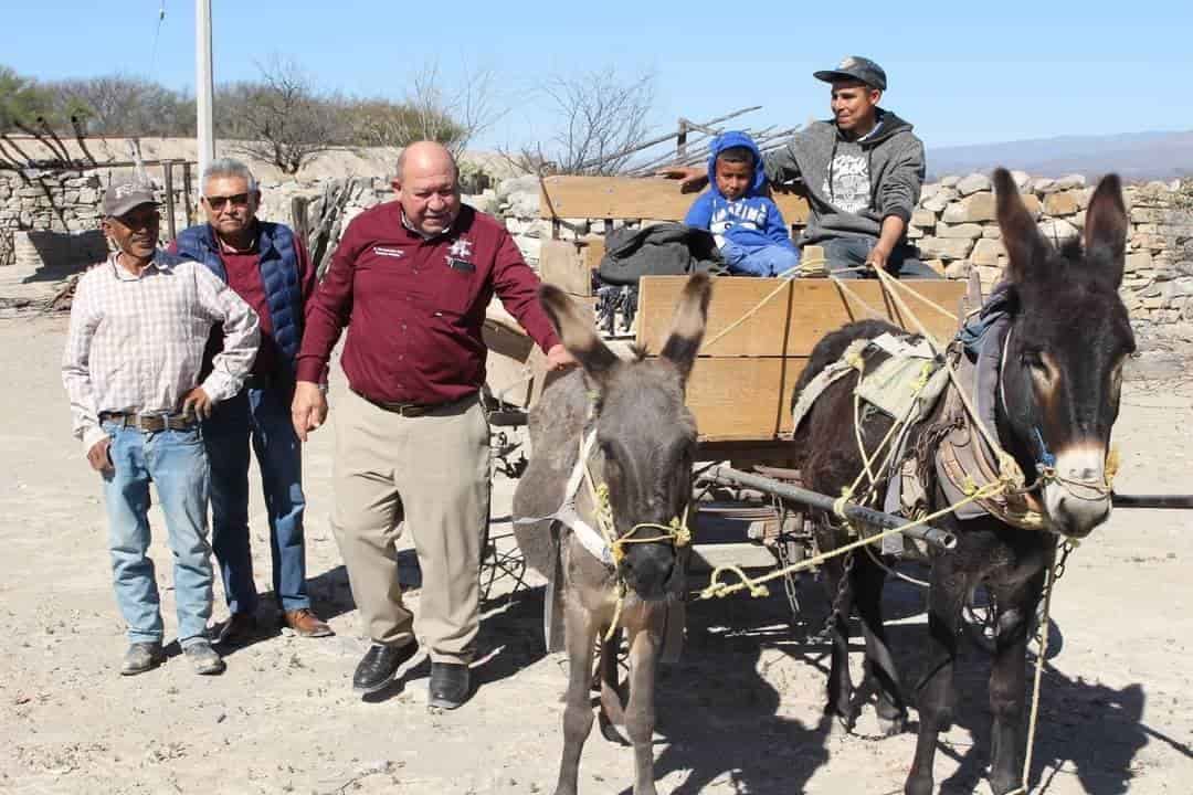 Recorre alcalde las zonas rurales