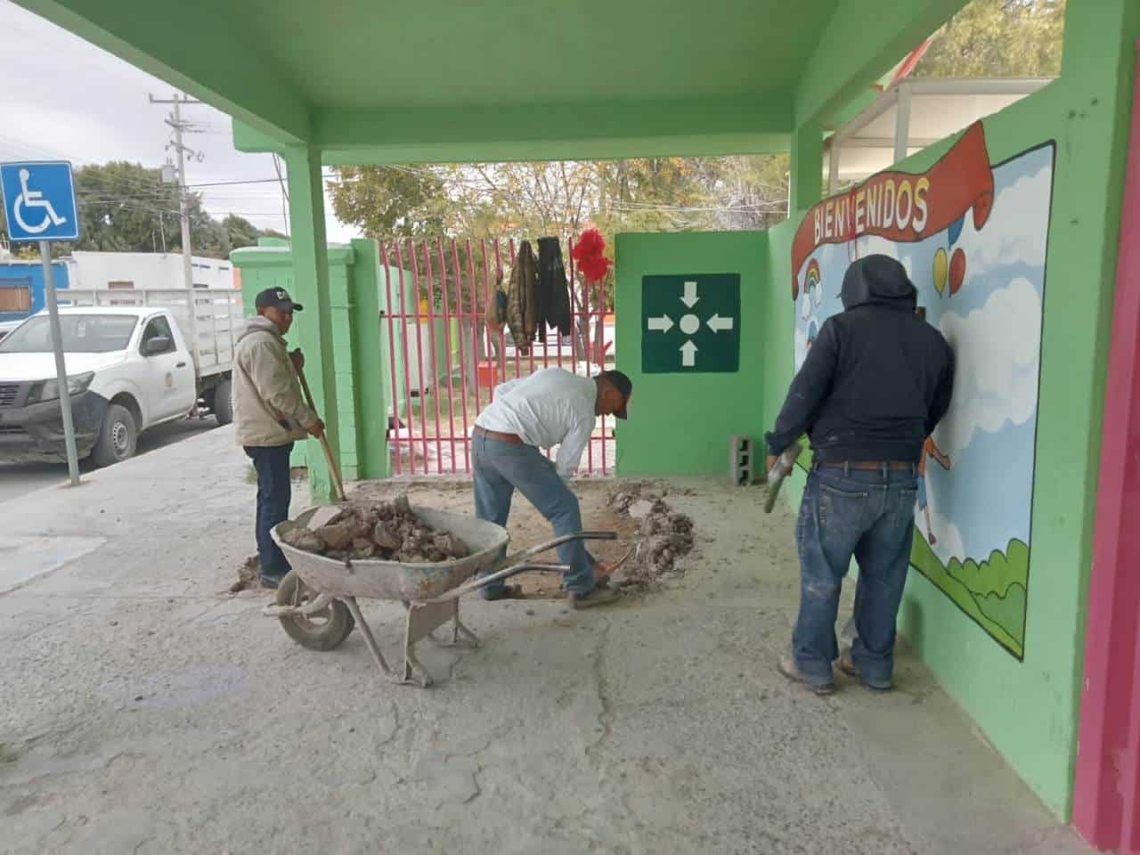 Agradecen  a Beto obras en el kínder