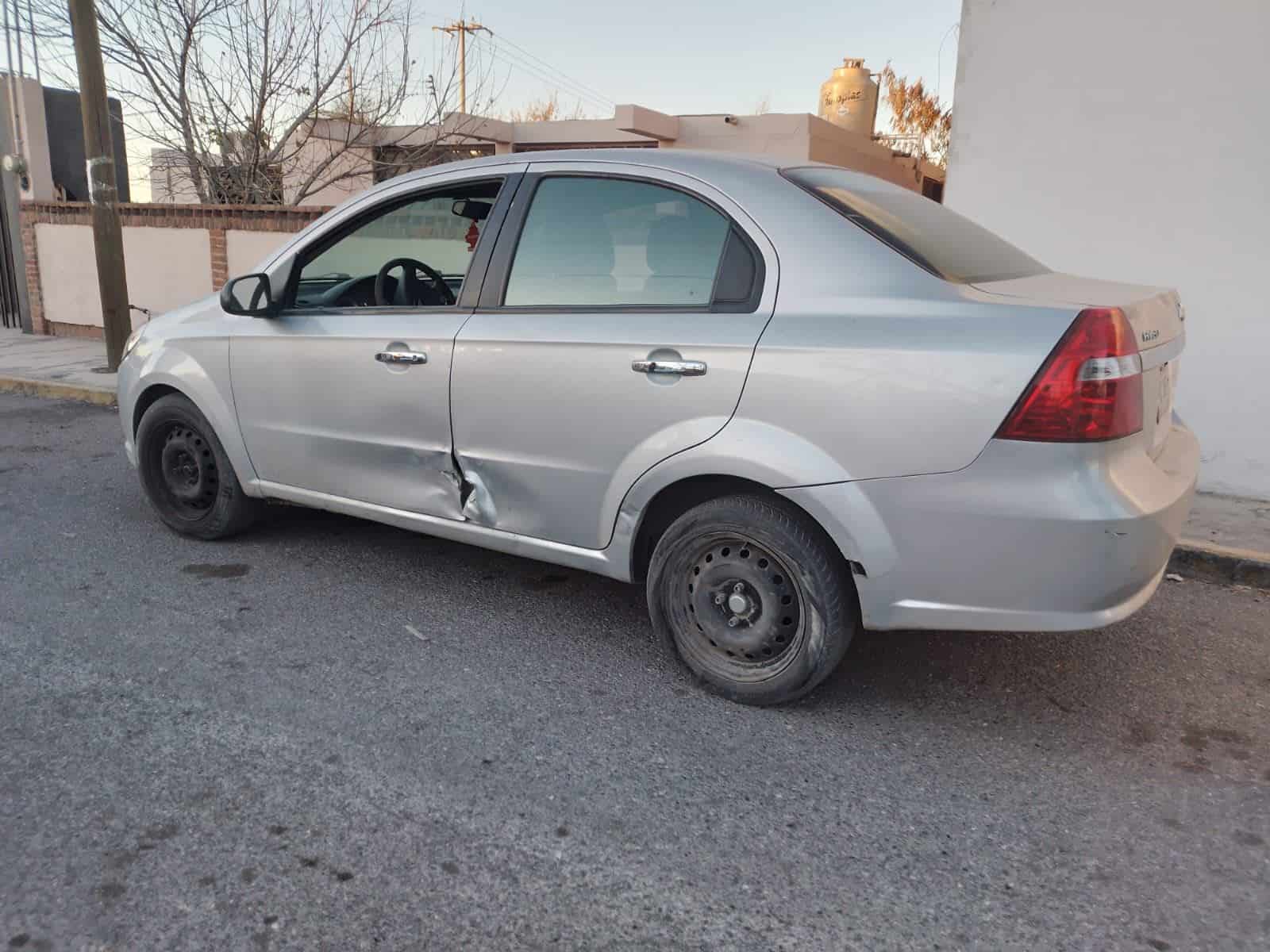 Enfurece conductora por choque ‘balín’